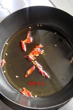 ˬ�ຣ�ذײ��ĵ�����