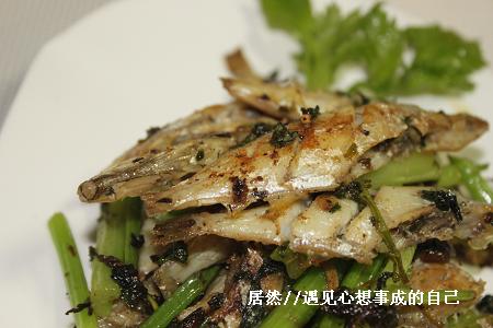 紫苏香芹剥皮牛的做法