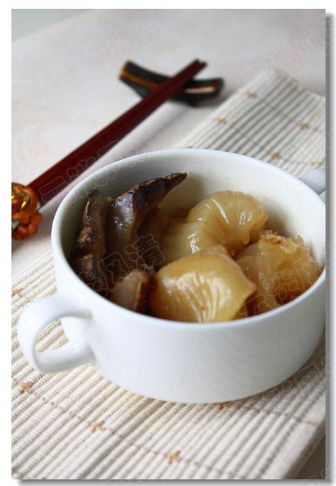 鲍汁扣海参花胶的做法