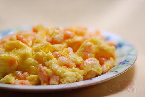 虾仁炒蛋的做法