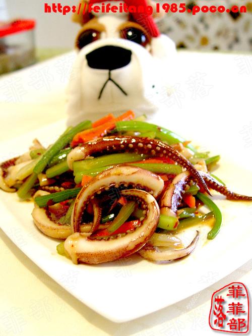 西芹鱿鱼的做法