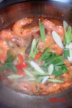 草虾炖小鱼的做法