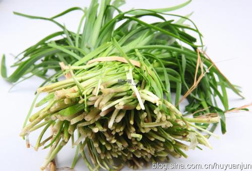 韭菜彩椒炒虾仁的做法