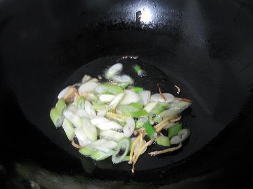 葱烧鳕鱼的做法