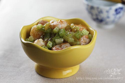 酱瓜虾仁的做法