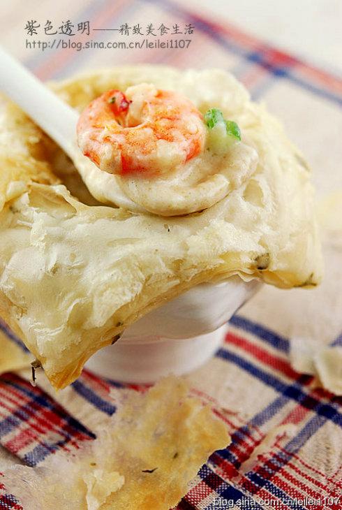 鲜蘑海鲜葱香酥皮汤的做法