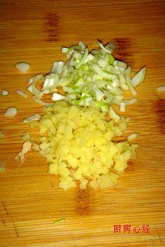 ��Ϻ�ײ�Ҷ������