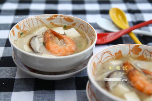 海鲜味噌汤吧的做法