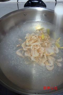 海白虾泡饼的做法