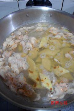 海白虾泡饼的做法