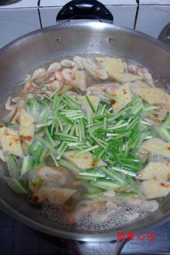 海白虾泡饼的做法