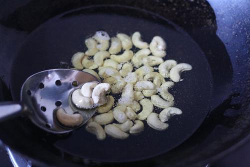 腰果炒虾仁的做法