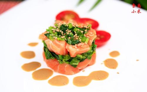 菠菜三文鱼墩的做法