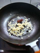 避风塘炒带鱼的做法