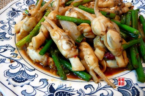 蒜苔炒蛏子的做法