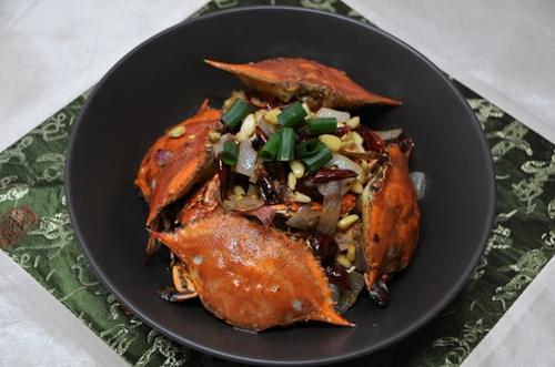 香辣松仁炒蟹的做法
