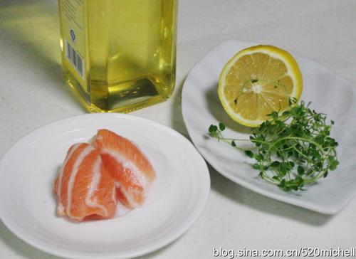 青芥柠汁蒸三文鱼的做法