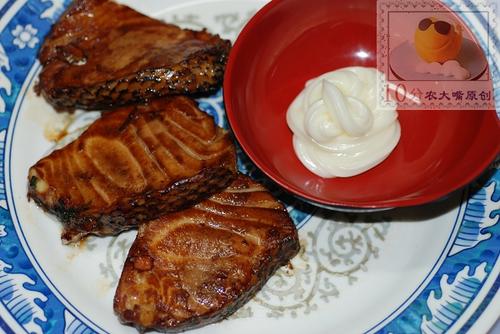 沙律酱烤银鳕鱼的做法