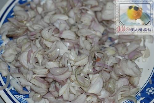 铁板浇汁银鳕鱼的做法