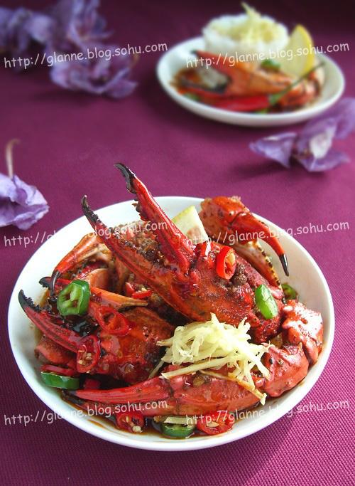 香辣蟹腿配米饭的做法