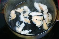 ��ɫ����Ϻ������