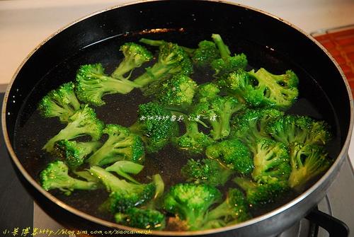 银条炒虾仁的做法