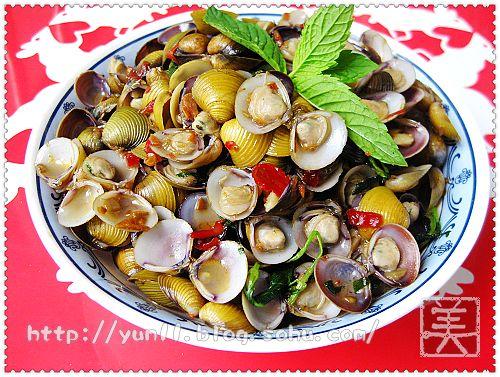 鲜紫苏炒河蚬的做法