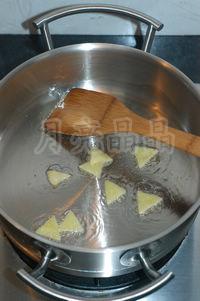 ���³����ӵ�����