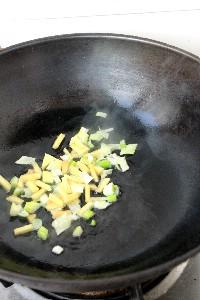 海蛎子豆腐汤的做法