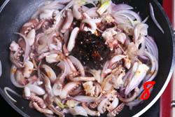 辣酱炒鱿鱼丝的做法