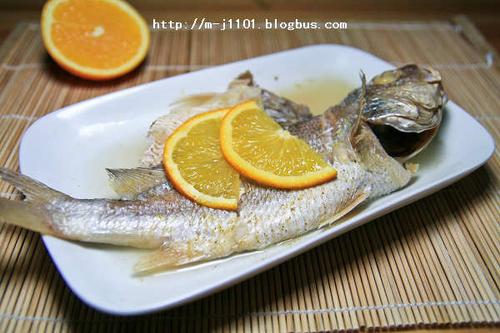 橙汁蒸黄鱼的做法