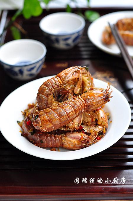 椒盐濑尿虾新年快乐!的做法