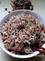 小白虾炖豆腐的做法