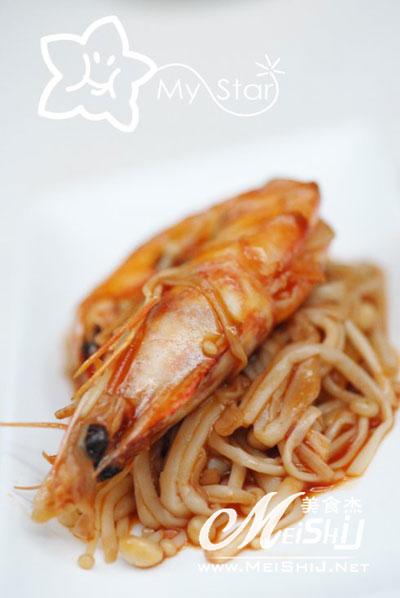 油焖虾煮金针的做法