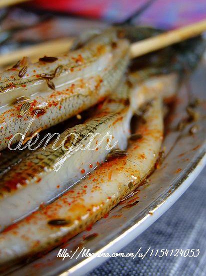 辣椒孜然烤针鱼的做法