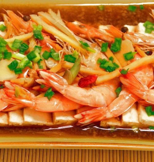 豆腐蒸虾的做法