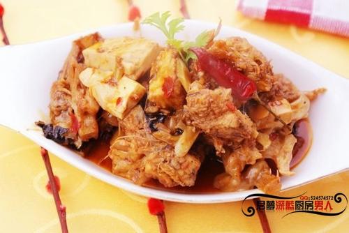 安康鱼炖豆腐的做法