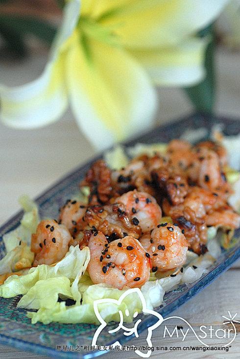 芝麻虾球热沙拉的做法