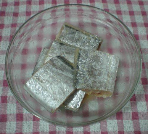 白萝卜烧带鱼的做法