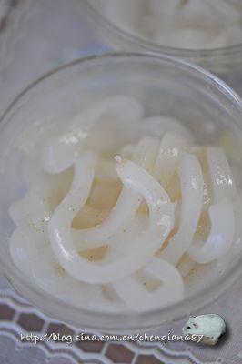 酸菜山椒炒鱿鱼的做法