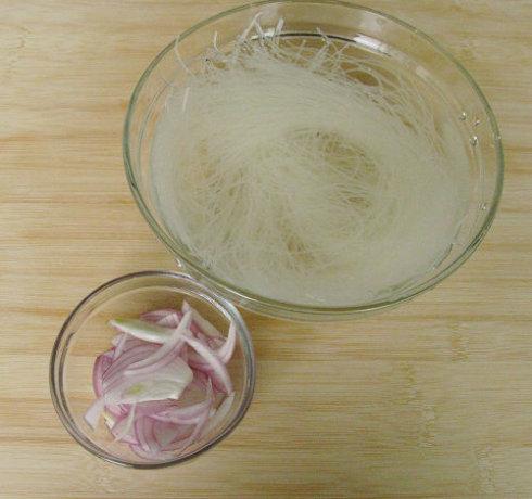 鲜虾炒粉丝的做法