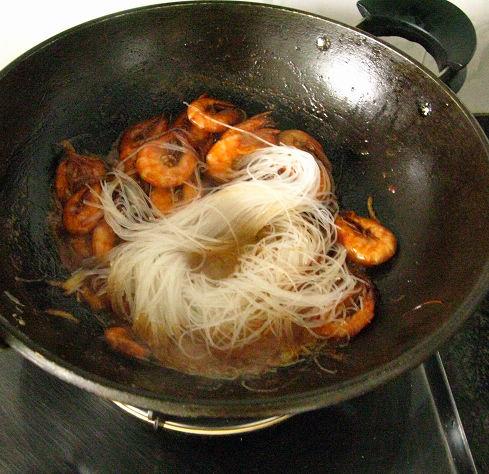 鲜虾炒粉丝的做法