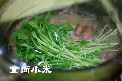 避风塘炒北极虾蟹的做法