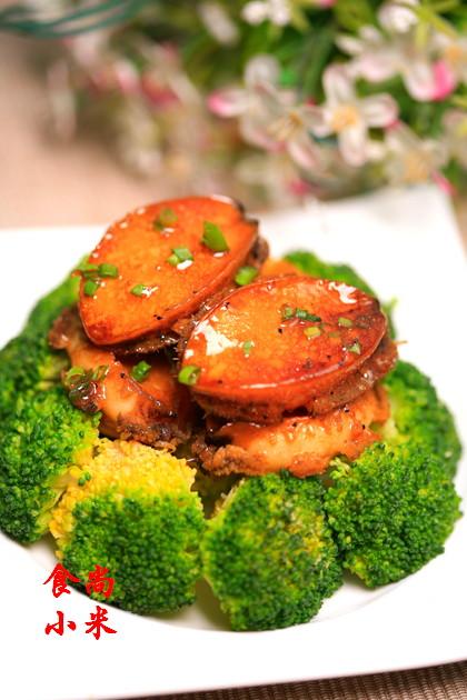 西兰花小鲍鱼的做法