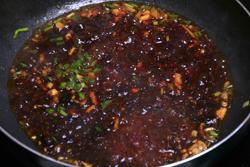 石锅牡蛎鱿鱼豆腐汤的做法