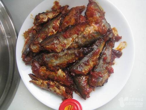 茄汁罐头鱼的做法