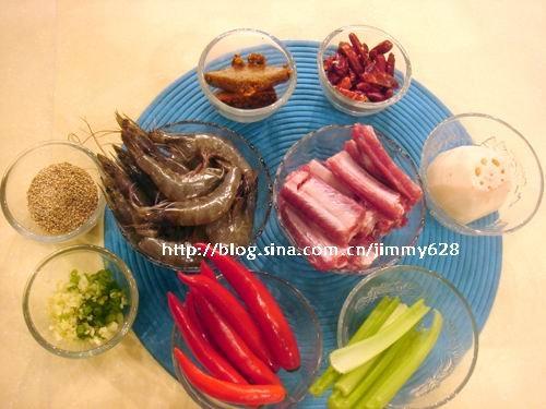 干锅排骨香辣虾的做法