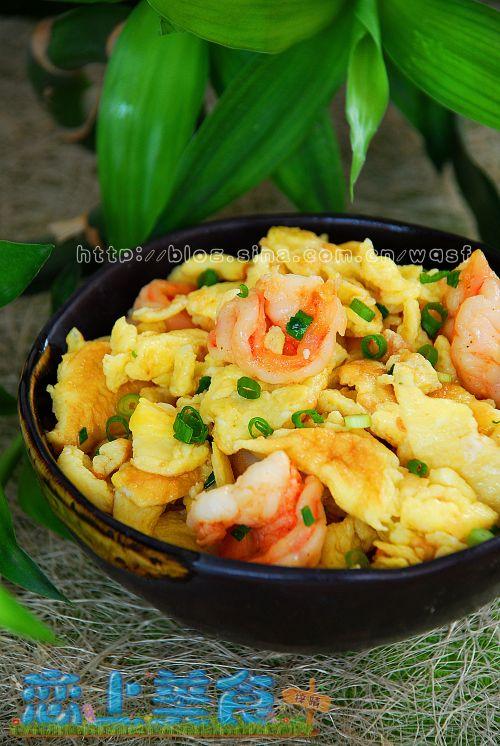 虾仁炒鸡蛋的做法