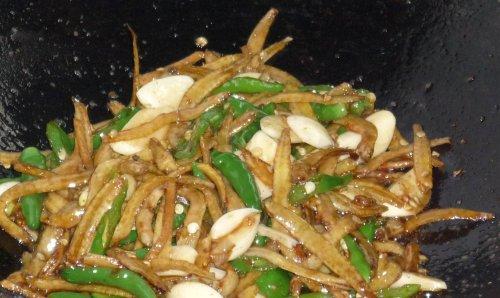 干煸面条鱼的做法