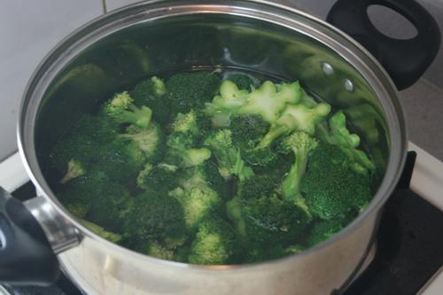 兰花炒鱿鱼的做法